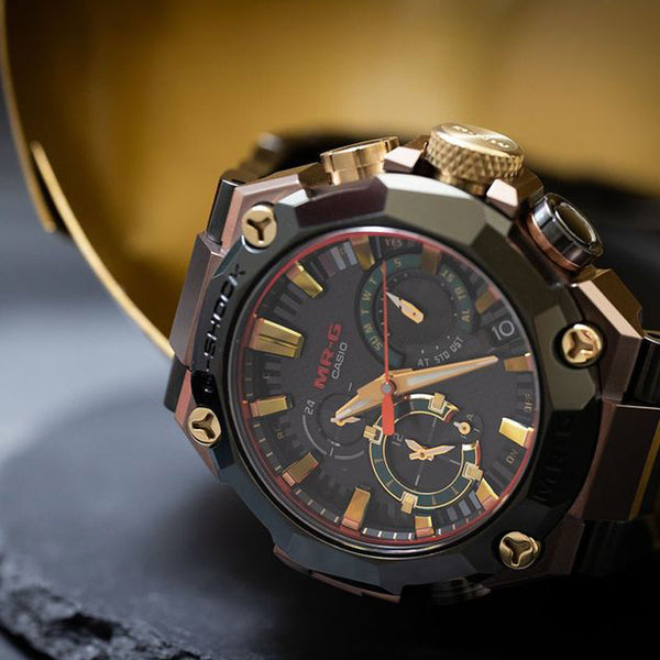 WATERPROOF SPORTS SOLAR POWERED SAPPHIRE CRYSTAL .MENS BROWNBLACK ANALOG MRG-B2000BS-3A)